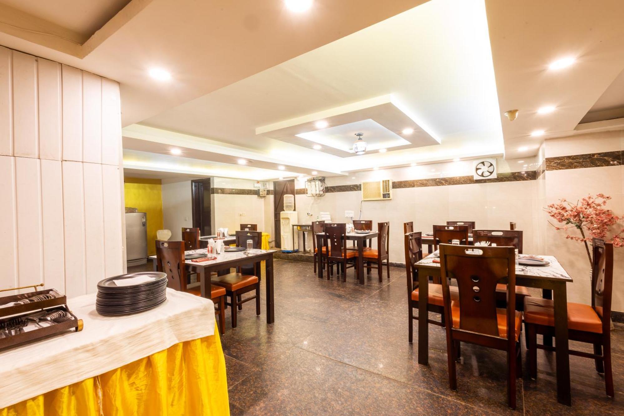 Hotel The Gold Inn - Karol Bagh Delhi Ngoại thất bức ảnh