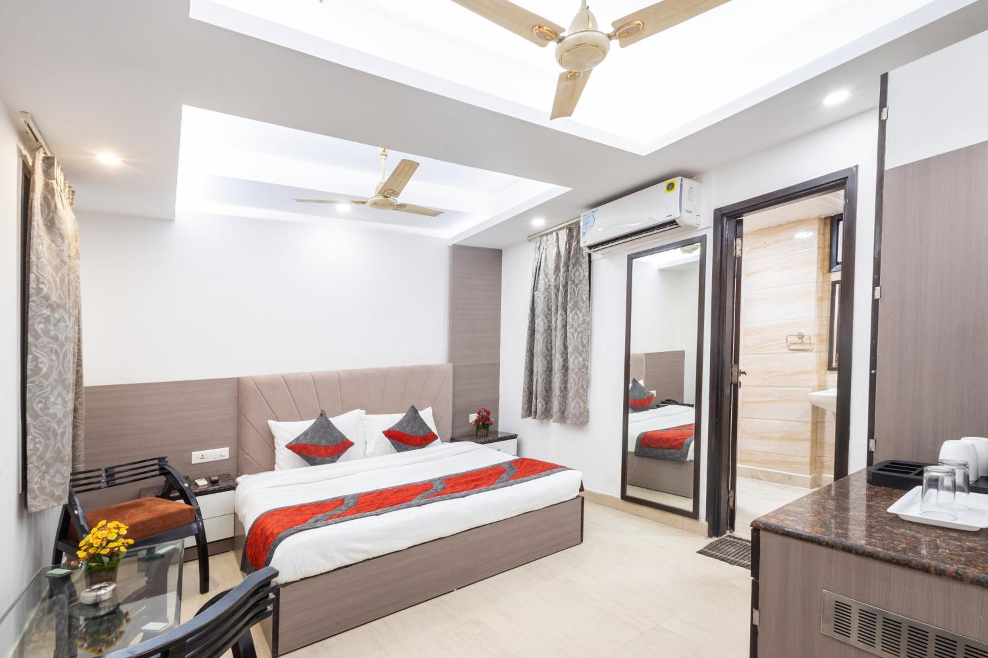 Hotel The Gold Inn - Karol Bagh Delhi Ngoại thất bức ảnh
