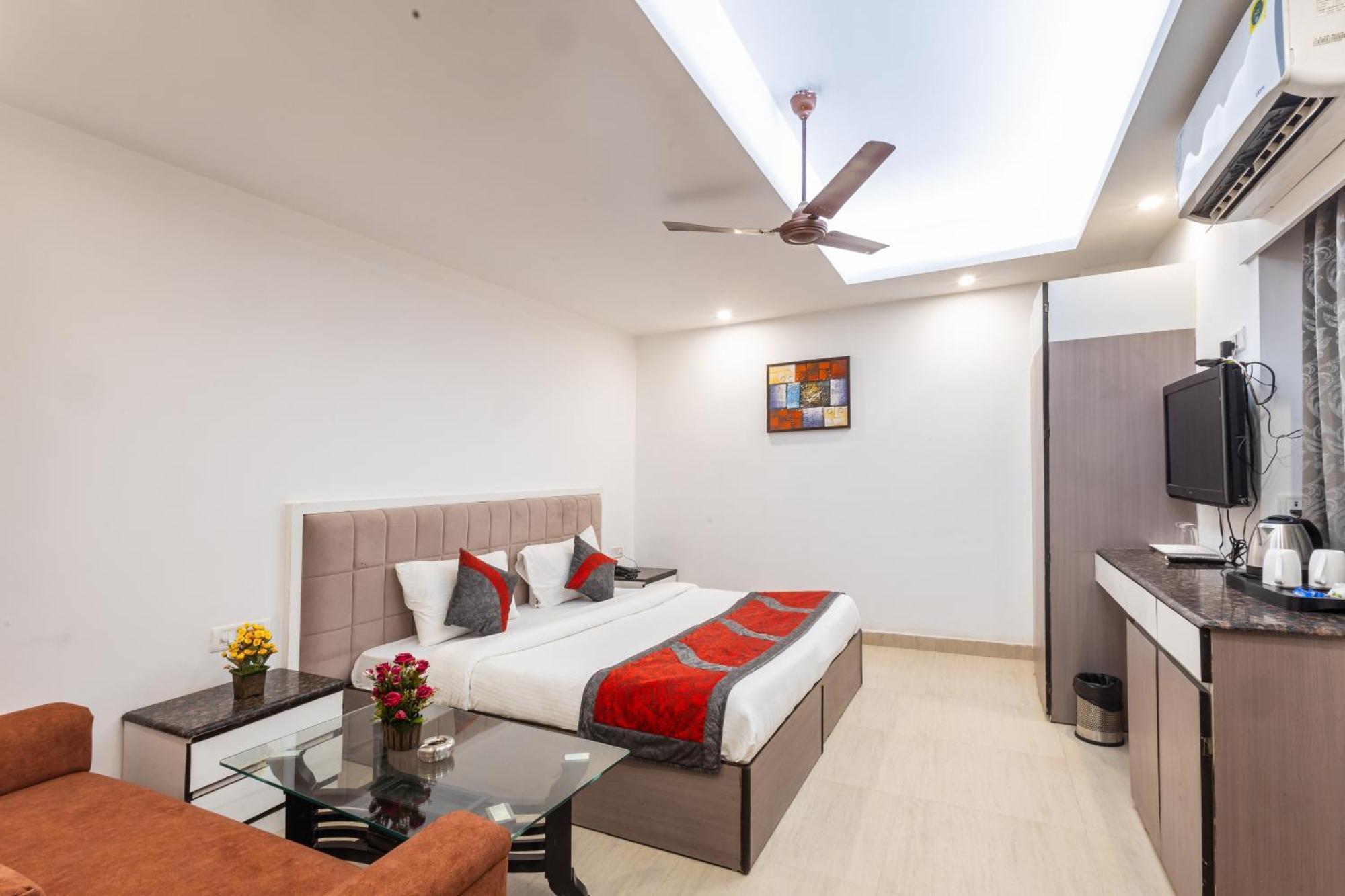 Hotel The Gold Inn - Karol Bagh Delhi Ngoại thất bức ảnh