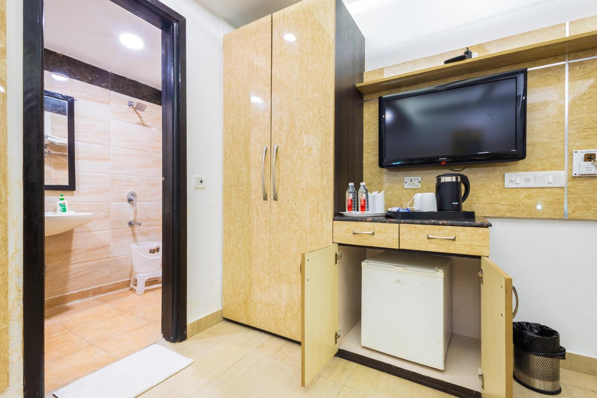 Hotel The Gold Inn - Karol Bagh Delhi Ngoại thất bức ảnh