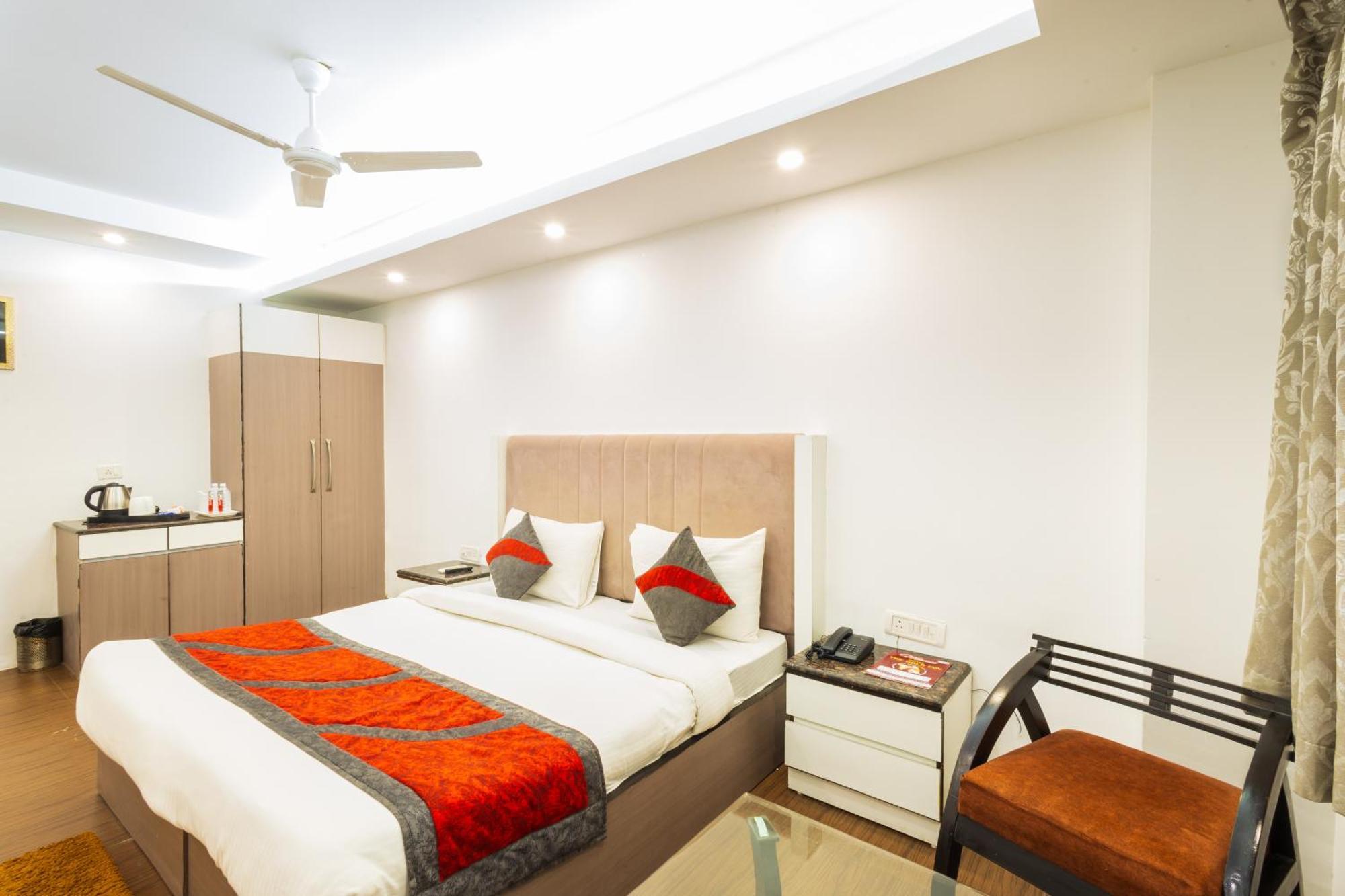 Hotel The Gold Inn - Karol Bagh Delhi Ngoại thất bức ảnh