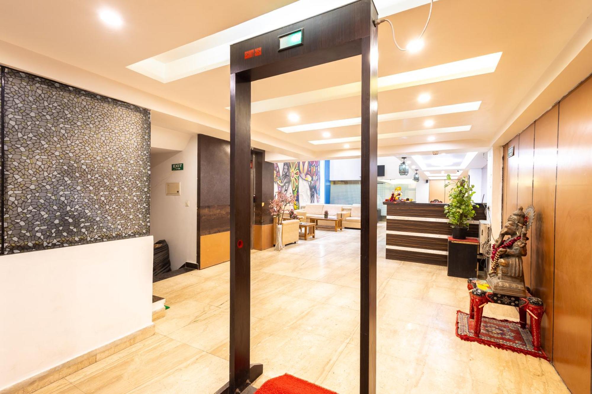 Hotel The Gold Inn - Karol Bagh Delhi Ngoại thất bức ảnh