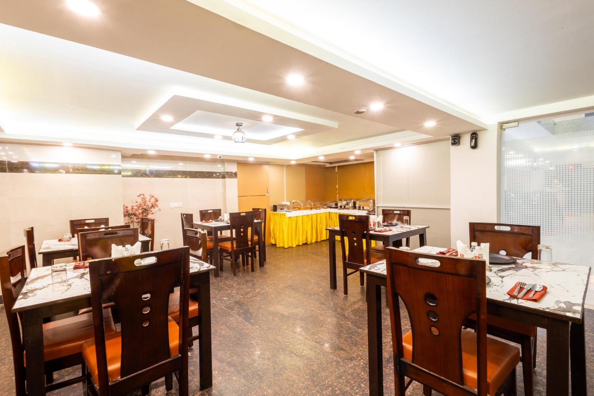 Hotel The Gold Inn - Karol Bagh Delhi Ngoại thất bức ảnh