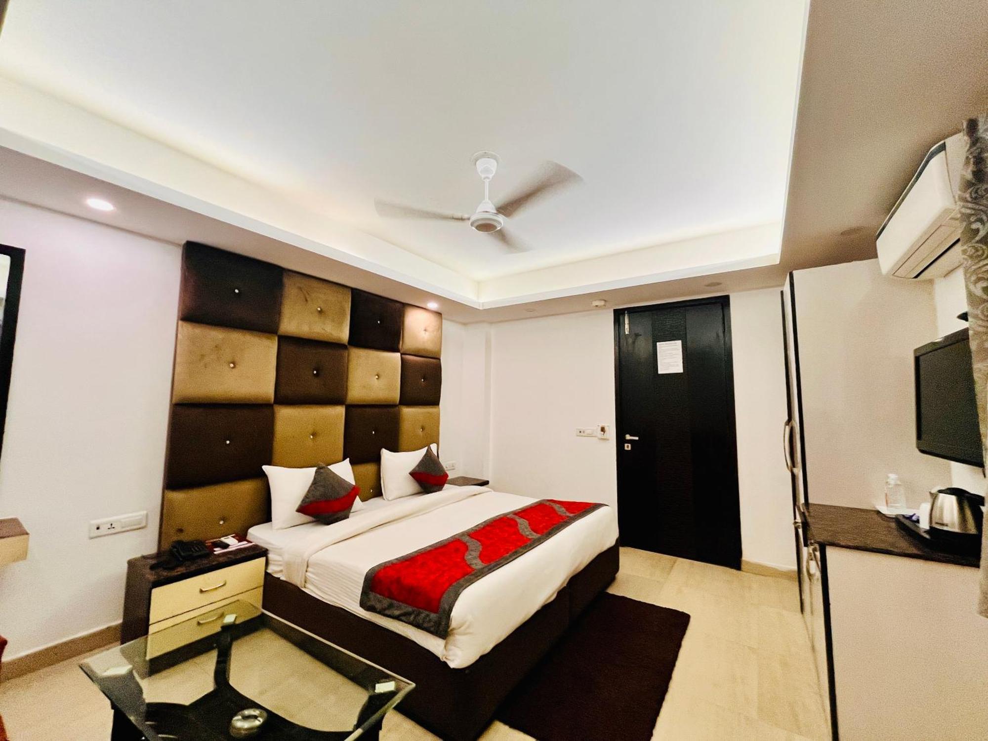 Hotel The Gold Inn - Karol Bagh Delhi Ngoại thất bức ảnh