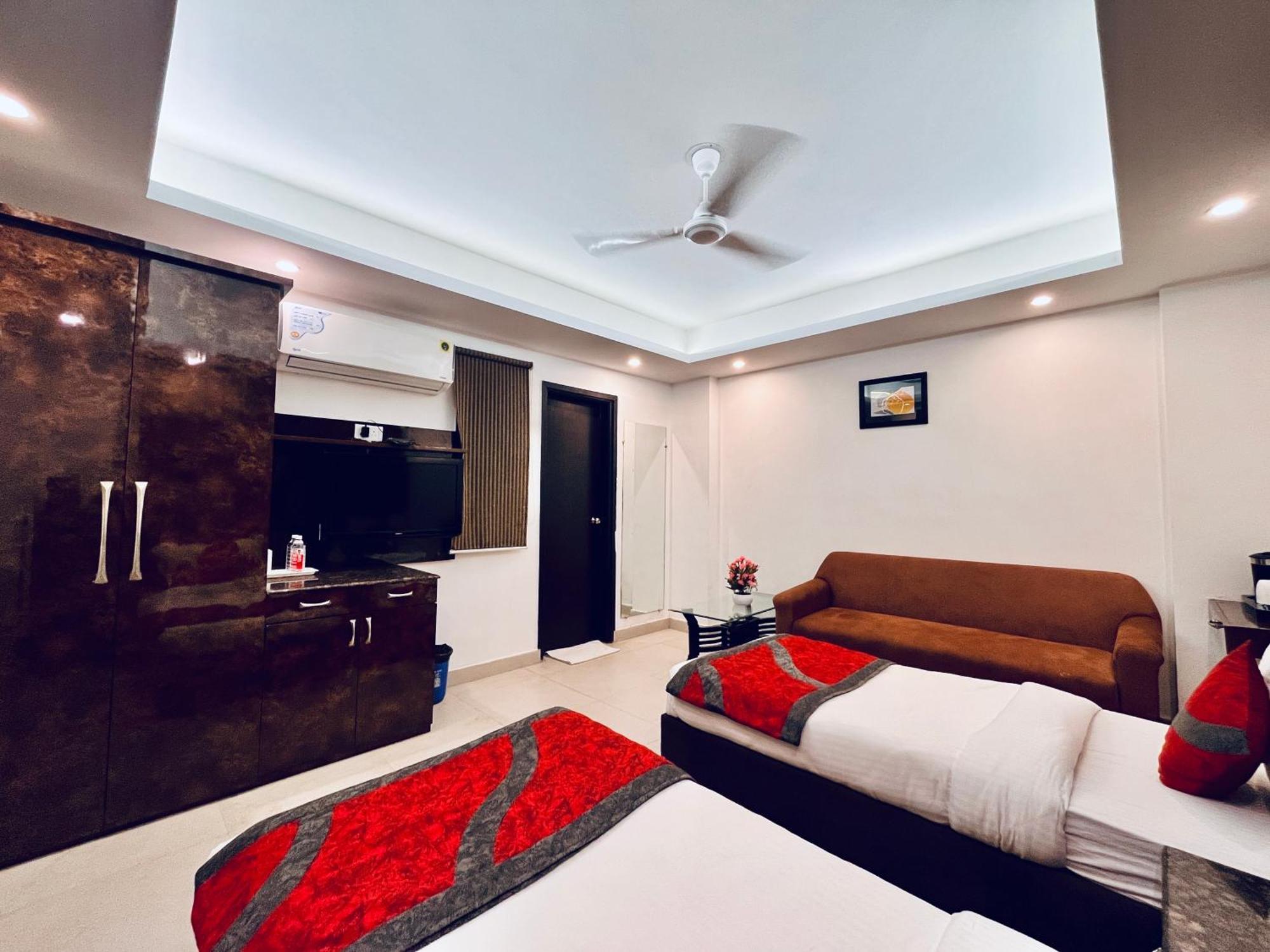 Hotel The Gold Inn - Karol Bagh Delhi Ngoại thất bức ảnh