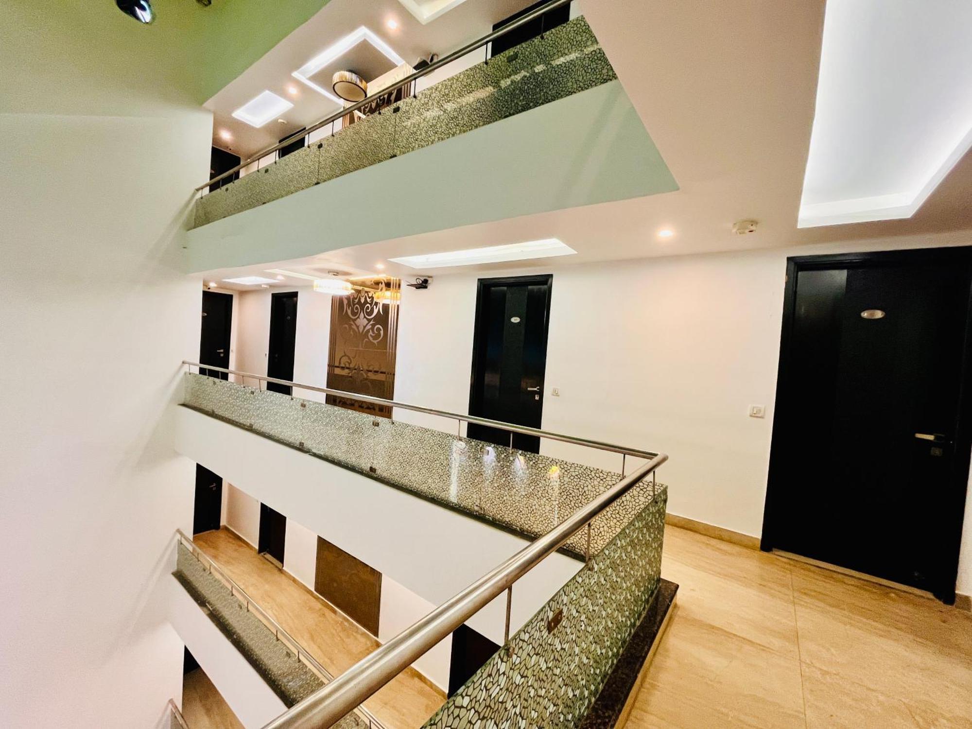 Hotel The Gold Inn - Karol Bagh Delhi Ngoại thất bức ảnh