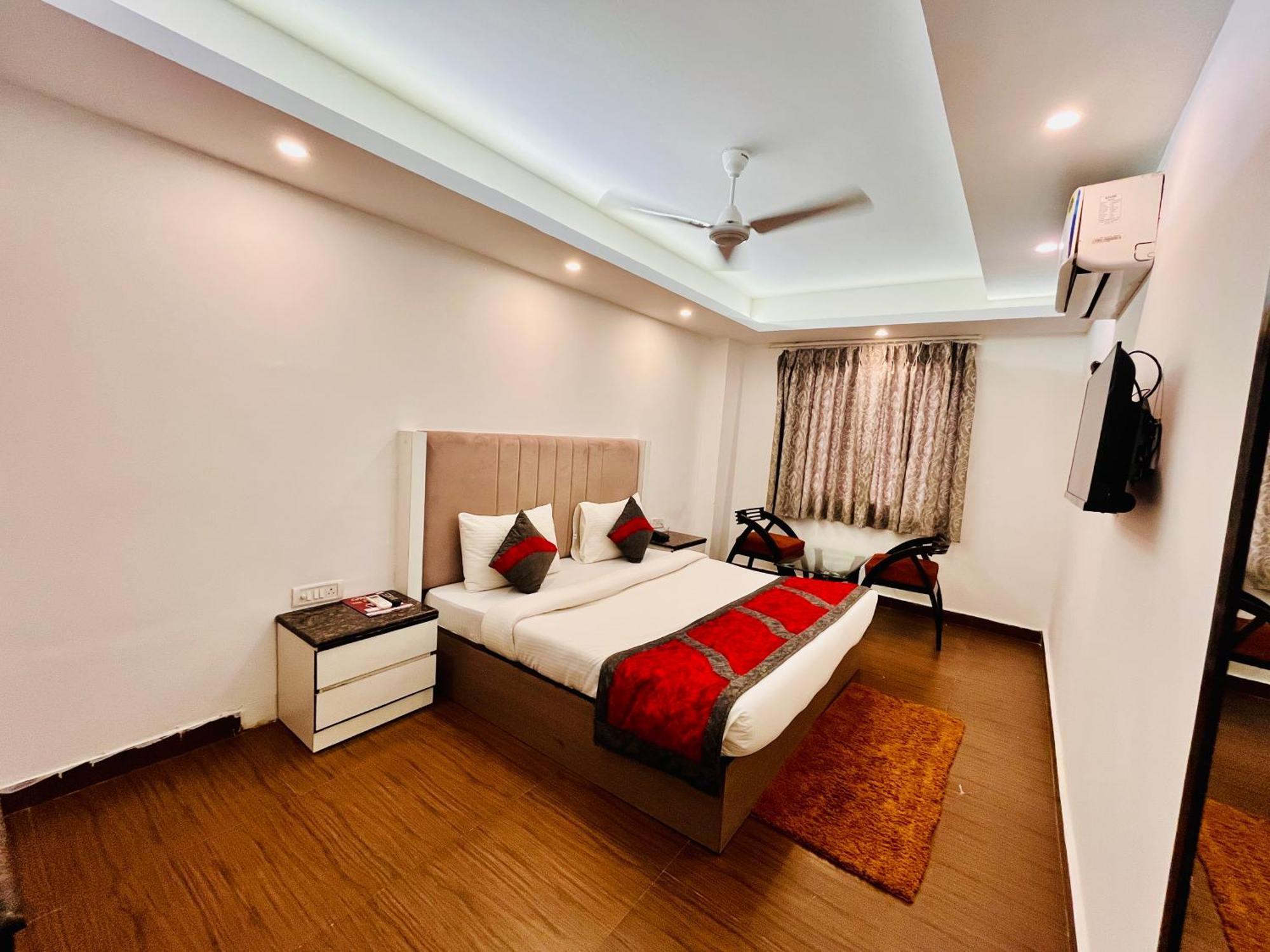 Hotel The Gold Inn - Karol Bagh Delhi Ngoại thất bức ảnh